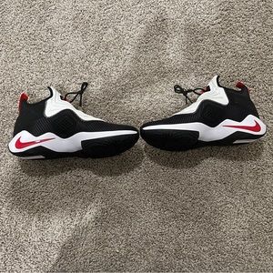 Nike Lebron Soldier XIV